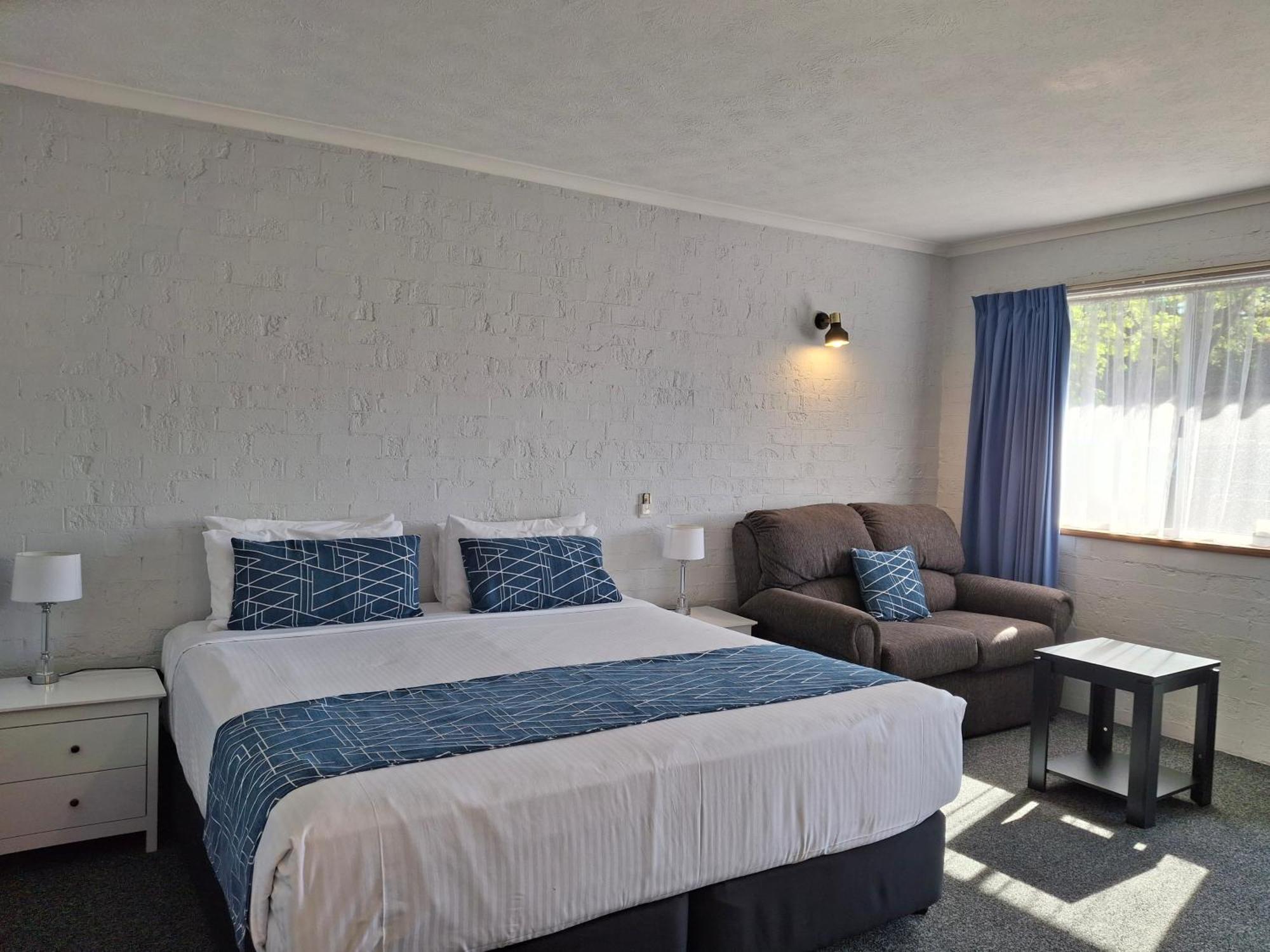 Blue Diamond Motor Inn Ντούμπο Εξωτερικό φωτογραφία