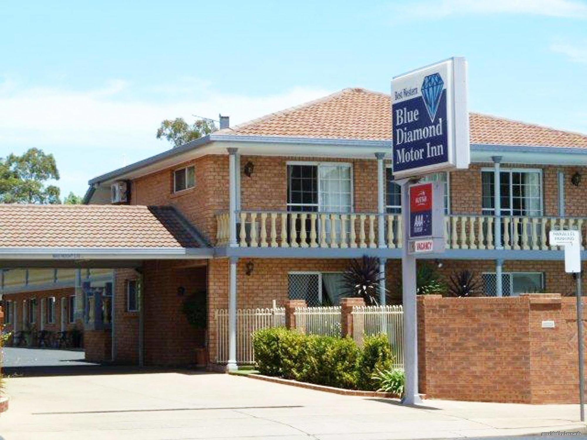 Blue Diamond Motor Inn Ντούμπο Εξωτερικό φωτογραφία